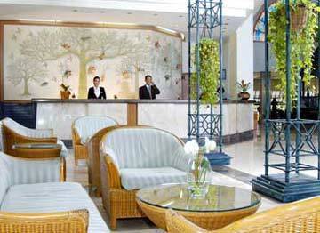 Santika Hotel 3*